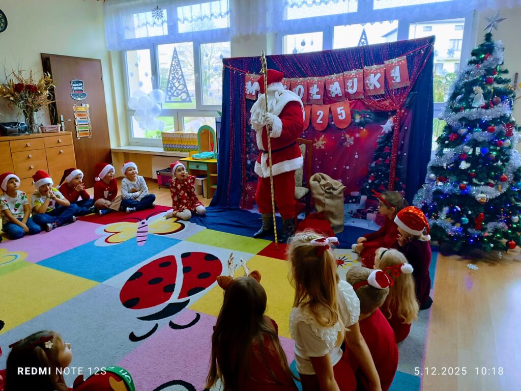 Mikołajki w grupie "Motylki".