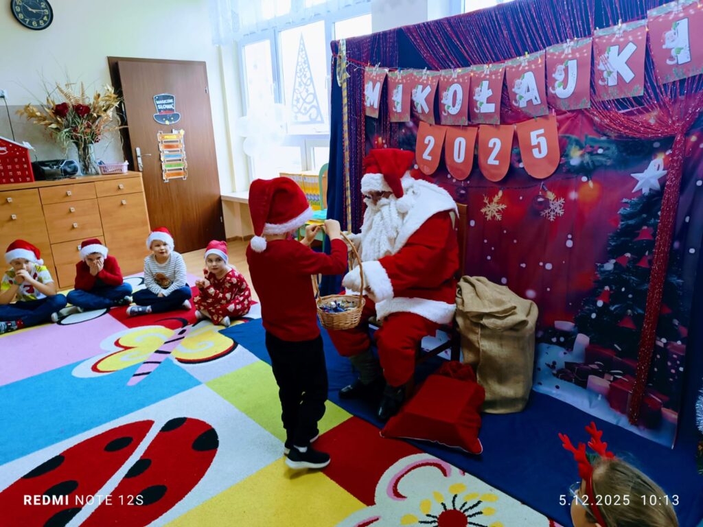 Mikołajki w grupie "Motylki".