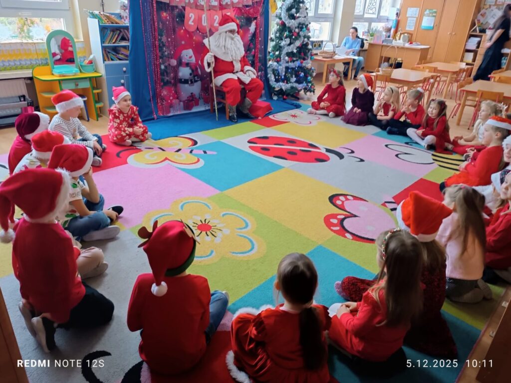 Mikołajki w grupie "Motylki".