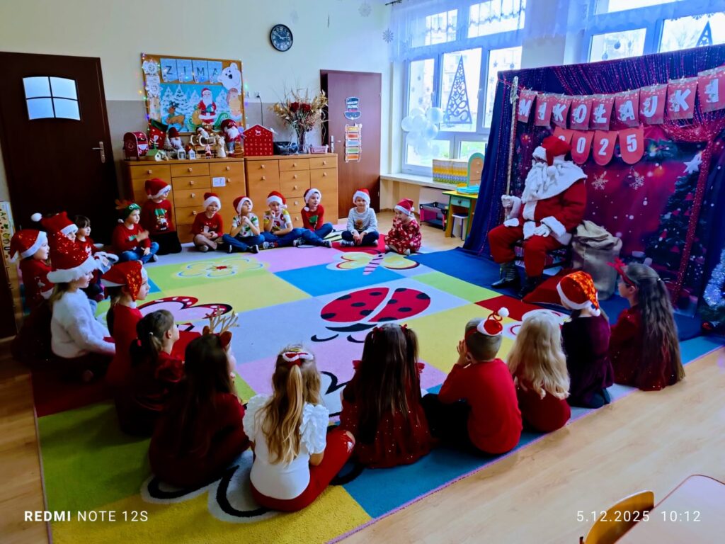 Mikołajki w grupie "Motylki".