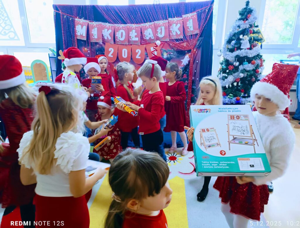 Mikołajki w grupie "Motylki".