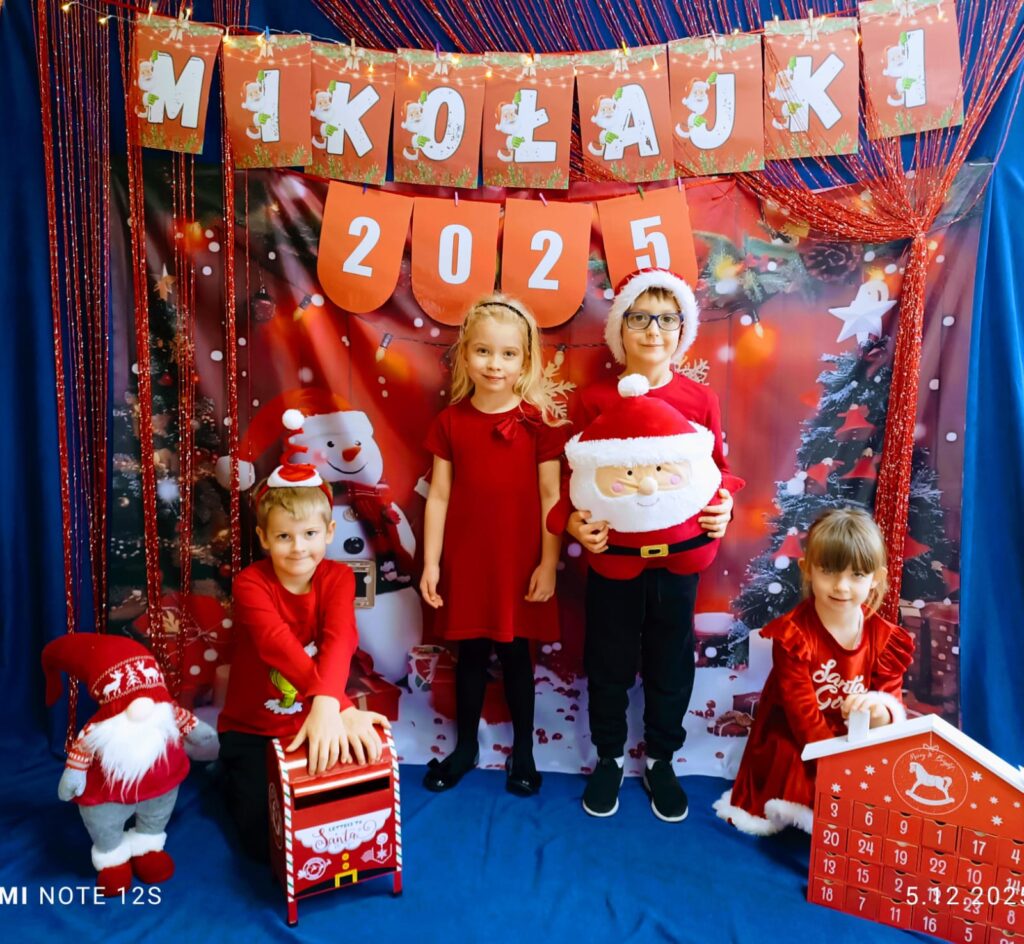 Mikołajki w grupie "Motylki".