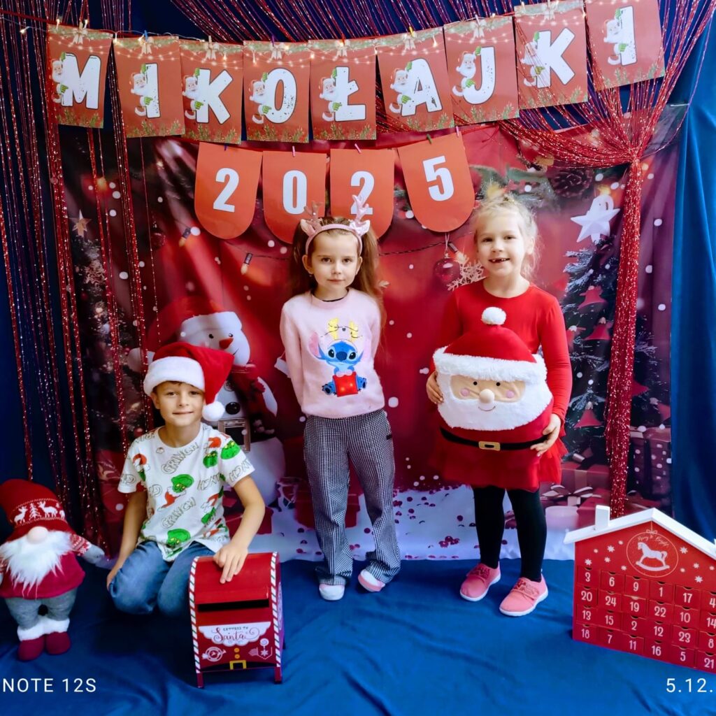 Mikołajki w grupie "Motylki".