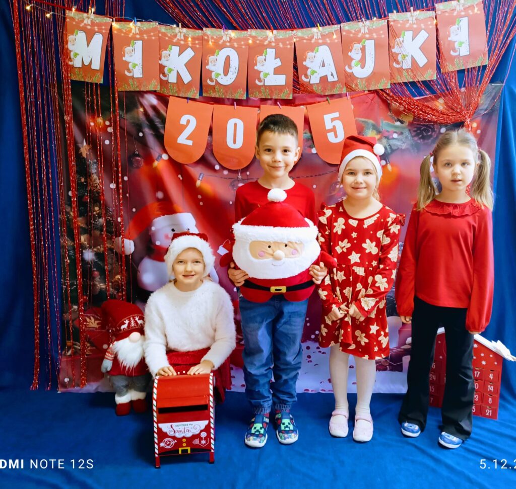 Mikołajki w grupie "Motylki".