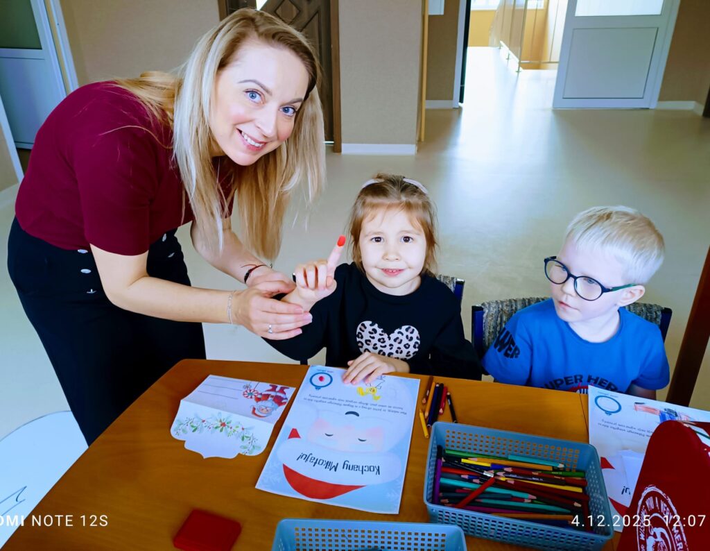 "Magiczne Warsztaty Mikołajkowe - Listy i Worek Pełen Marzeń".