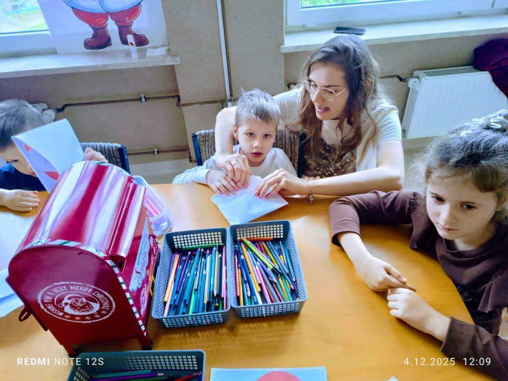 "Magiczne Warsztaty Mikołajkowe - Listy i Worek Pełen Marzeń".