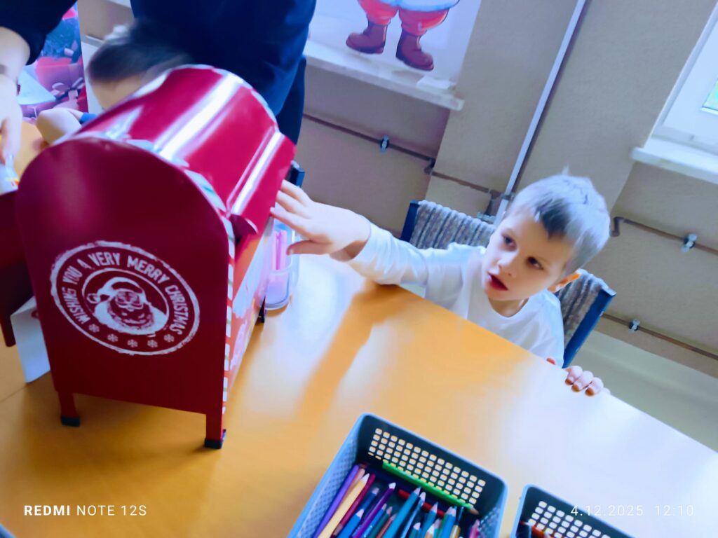 "Magiczne Warsztaty Mikołajkowe - Listy i Worek Pełen Marzeń".