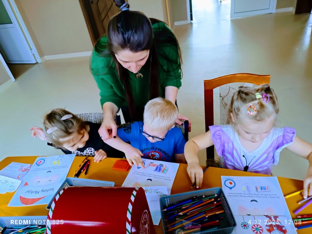 "Magiczne Warsztaty Mikołajkowe - Listy i Worek Pełen Marzeń".