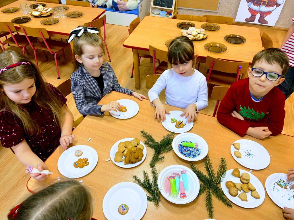 Świąteczne pierniczki grupy "Motylki".