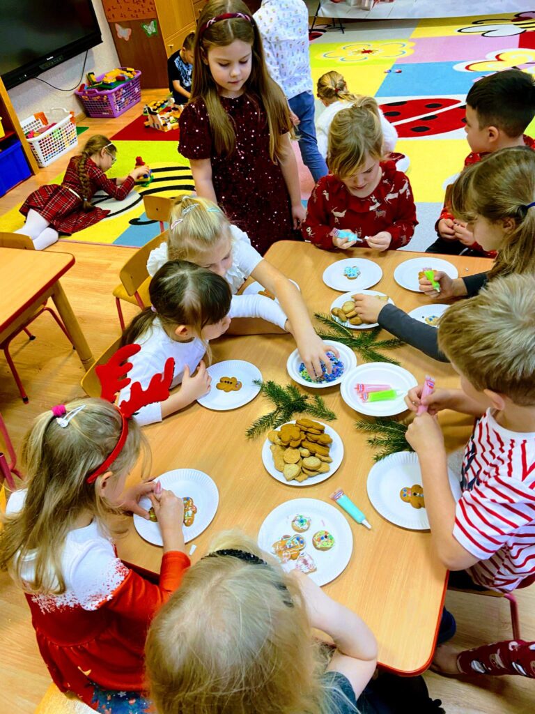 Świąteczne pierniczki grupy "Motylki".