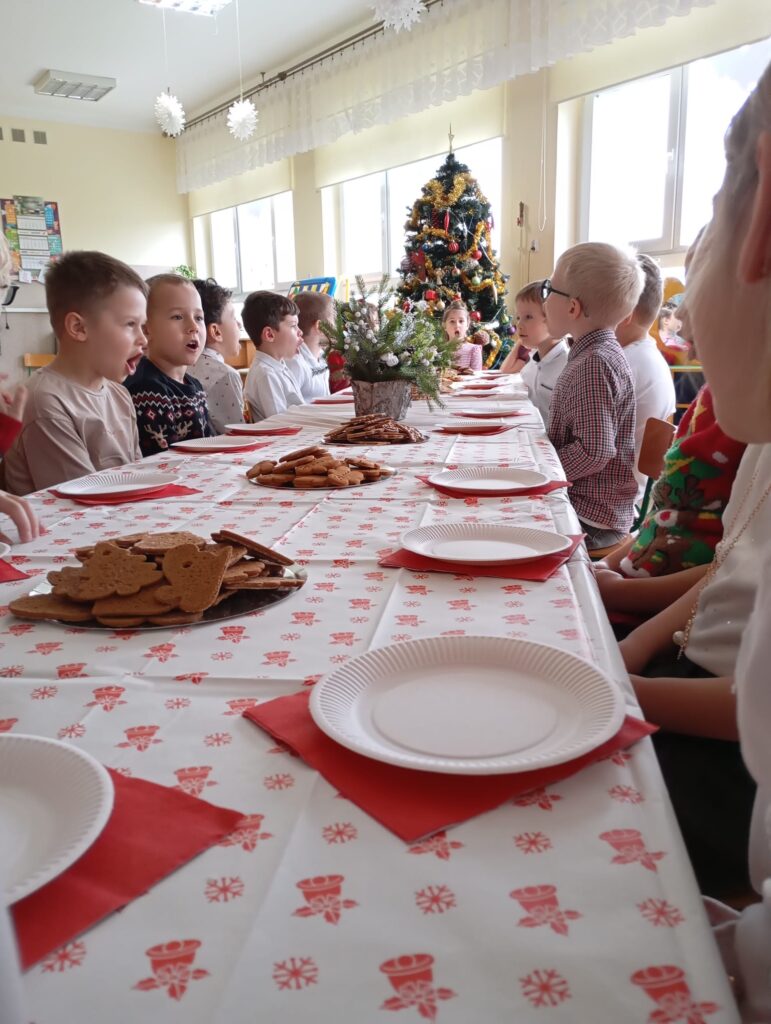 Uroczyste Spotkanie Wigilijne w grupie "Pszczółek".