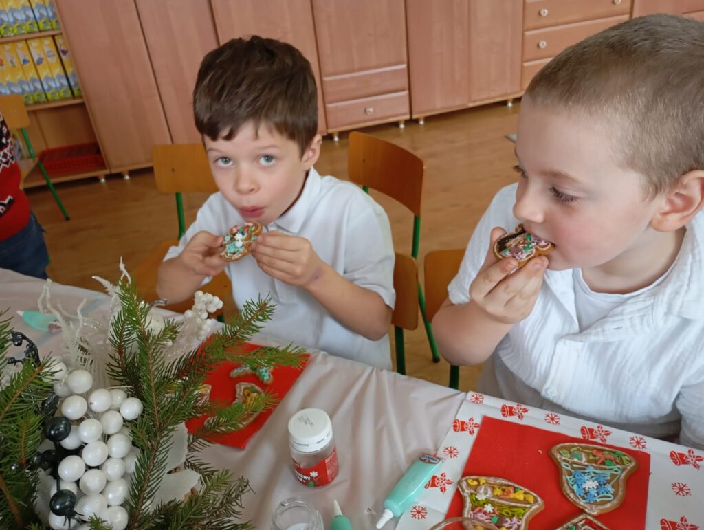 Uroczyste Spotkanie Wigilijne w grupie "Pszczółek".