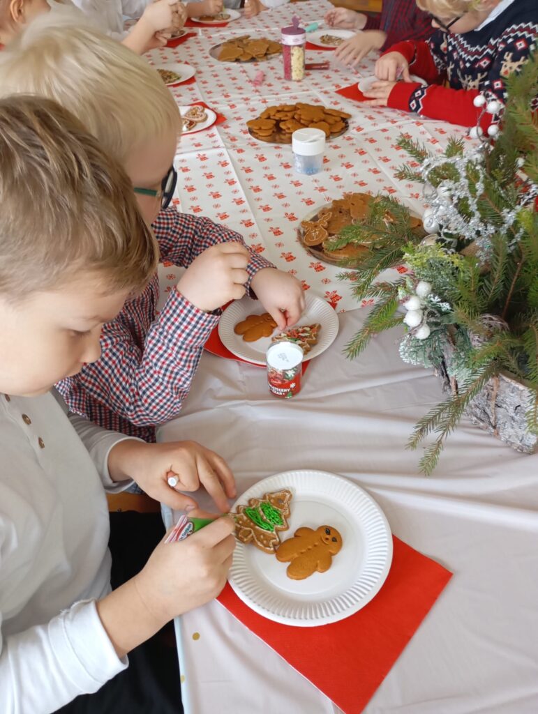 Uroczyste Spotkanie Wigilijne w grupie "Pszczółek".