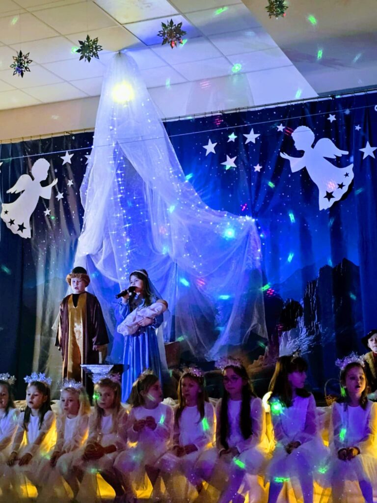 Jasełka Bożonarodzeniowe „Wśród nocnej ciszy” w Publicznym Przedszkolu Nr 2 w Busku-Zdroju.