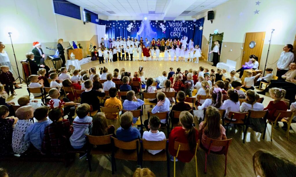 Jasełka Bożonarodzeniowe „Wśród nocnej ciszy” w Publicznym Przedszkolu Nr 2 w Busku-Zdroju.