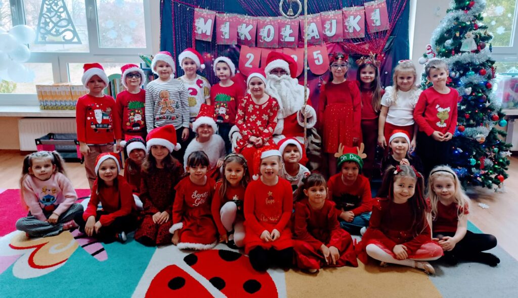Mikołajki w grupie "Motylki".