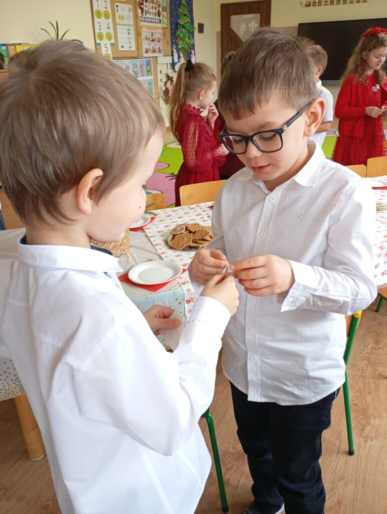 Uroczyste Spotkanie Wigilijne w grupie "Pszczółek".
