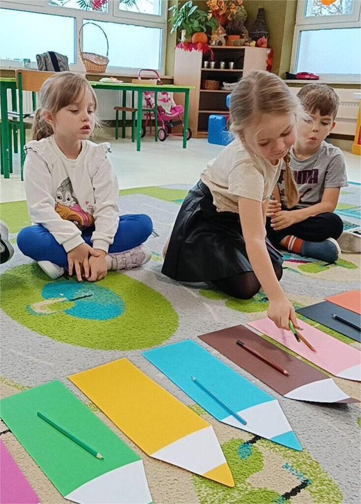 KOLOROWE KREDKI-GRUPA TYGRYSKI