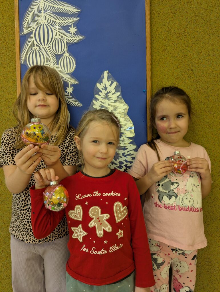 KONKURS ŚWIĄTECZNA BOMBKA - GRUPA TYGRYSKI