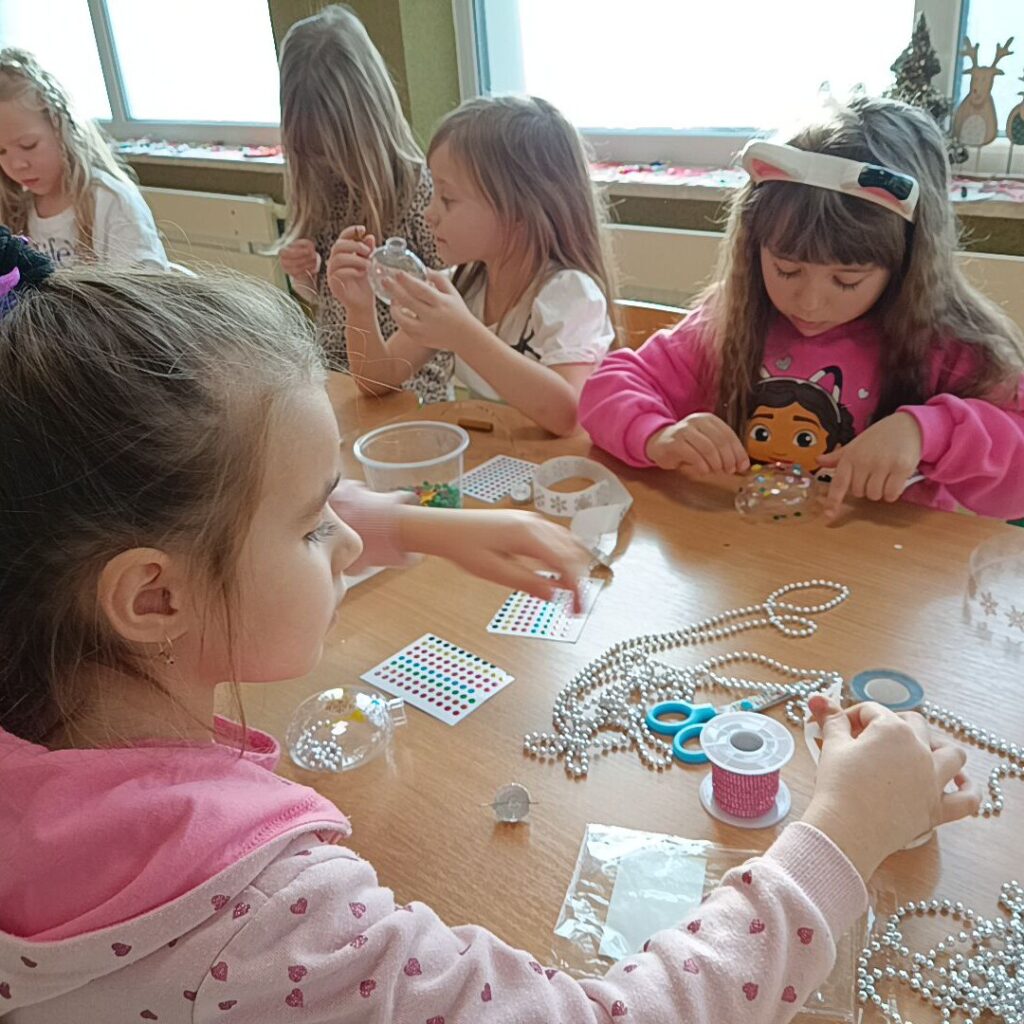 KONKURS ŚWIĄTECZNA BOMBKA - GRUPA TYGRYSKI