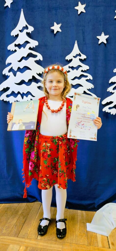 Laureatka I miejsca w VIII Przeglądzie Artystycznym Kolęd, Pastorałek i Utworów Bożonarodzeniowych pt. „Hej kolęda, kolęda”.