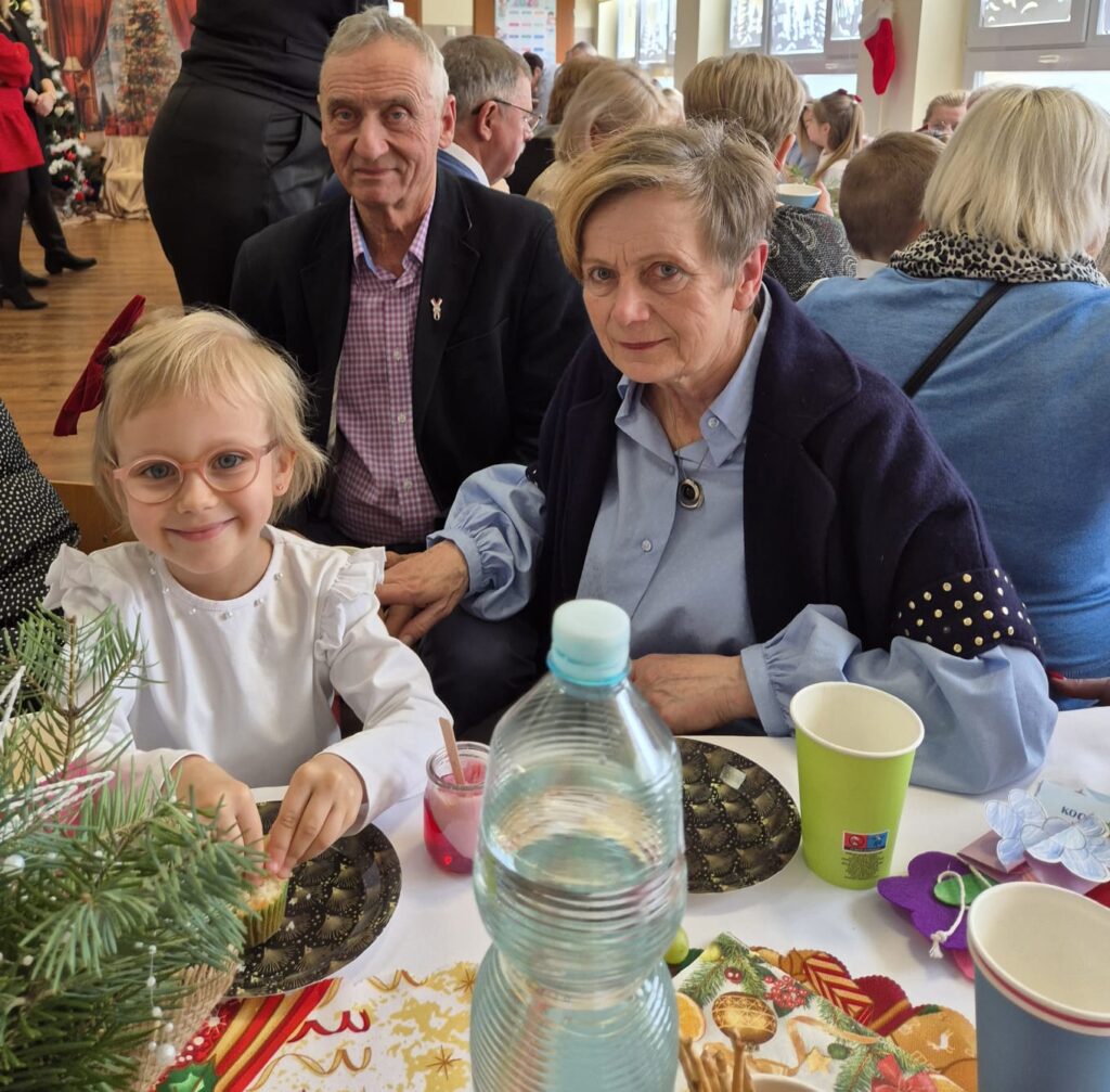 "Koncert dla Babci i Dziadziusia" w grupie "Wiewiórki".