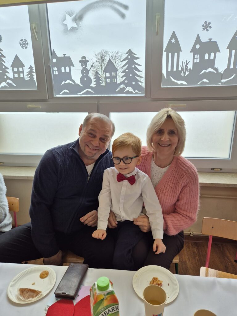 "Koncert dla Babci i Dziadziusia" w grupie "Wiewiórki".