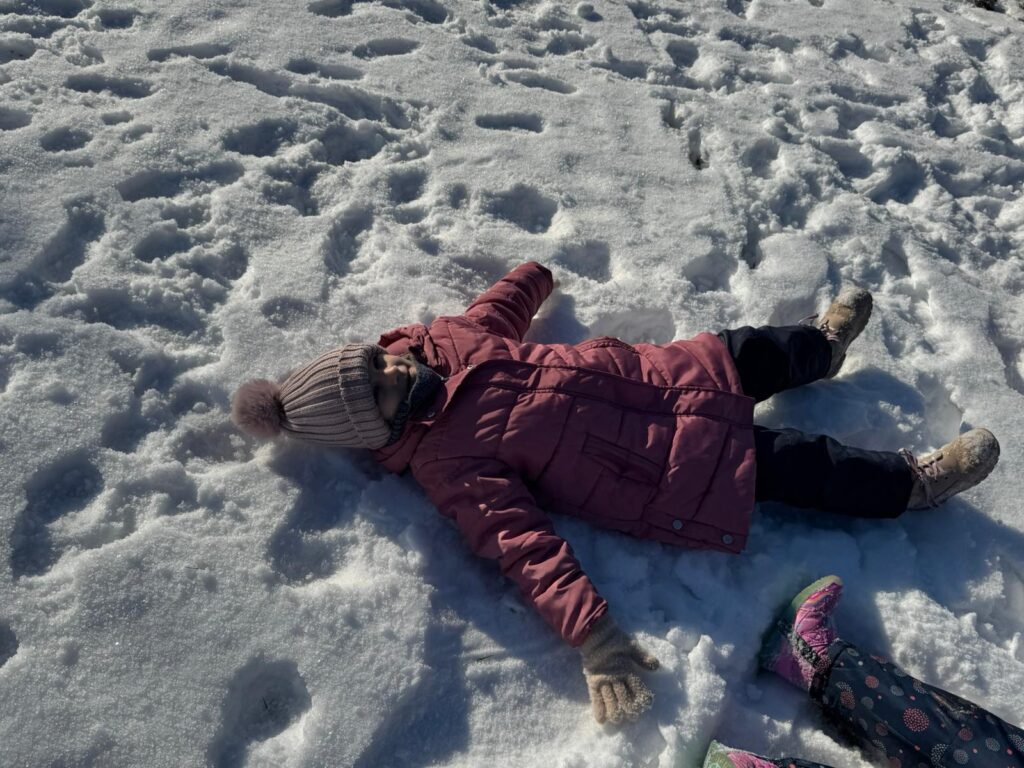 Zimowa Aktywność z "Biedronkami"                                   i "Sówkami".