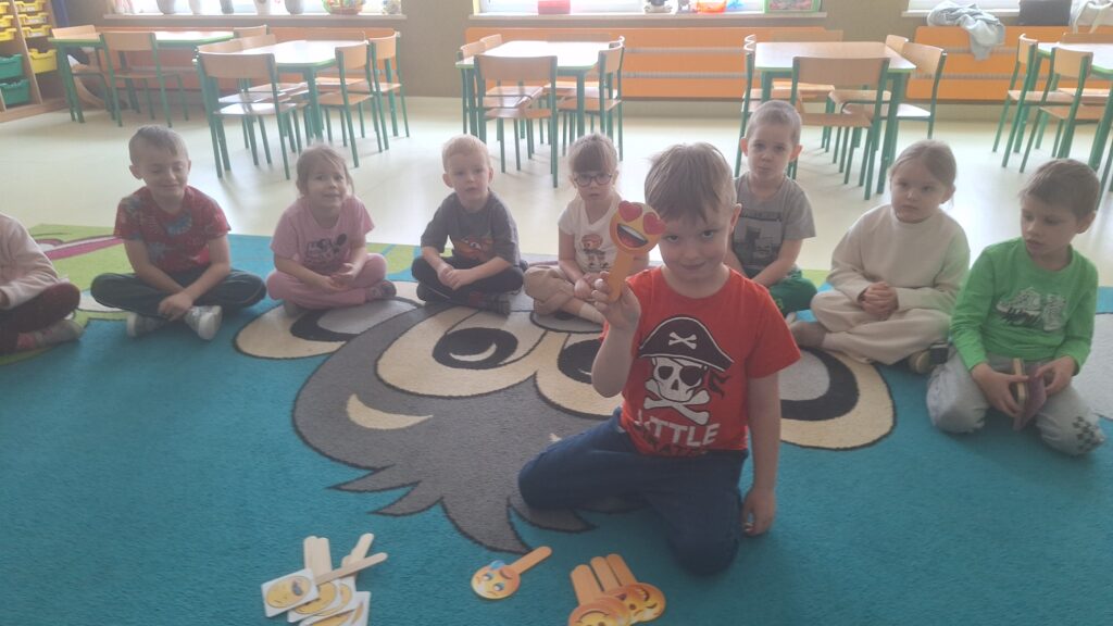 Projekt edukacyjny: "CZUCIAKI Z KRAINY EMOCJI" - BOJEK - GRUPA ŻYRAFKI 