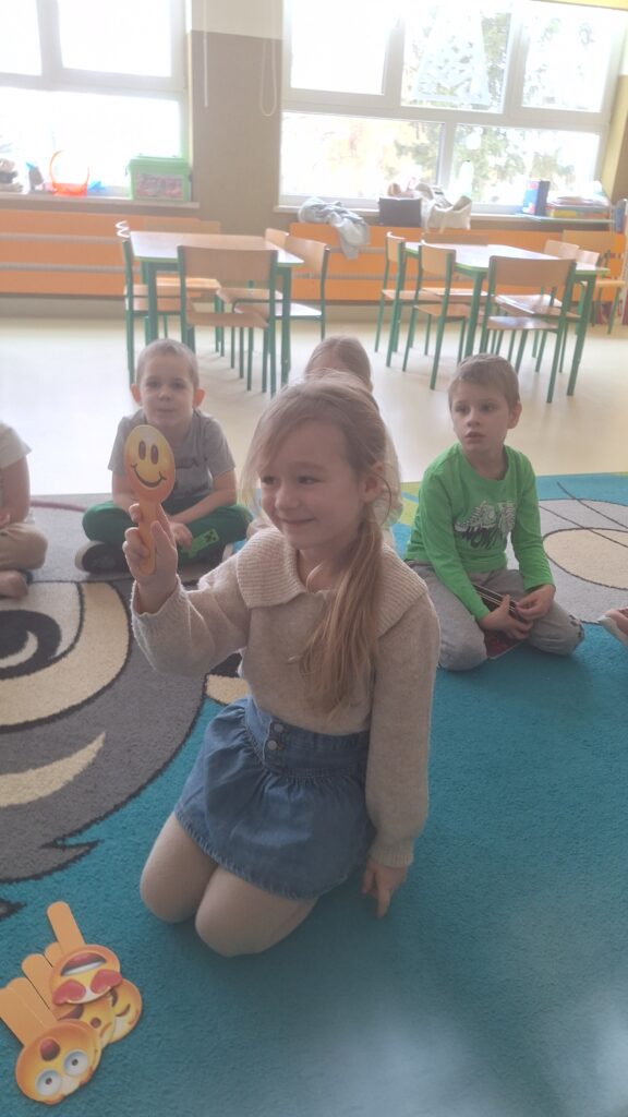 Projekt edukacyjny: "CZUCIAKI Z KRAINY EMOCJI" - BOJEK - GRUPA ŻYRAFKI 