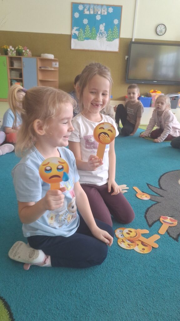 Projekt edukacyjny: "CZUCIAKI Z KRAINY EMOCJI" - BOJEK - GRUPA ŻYRAFKI 