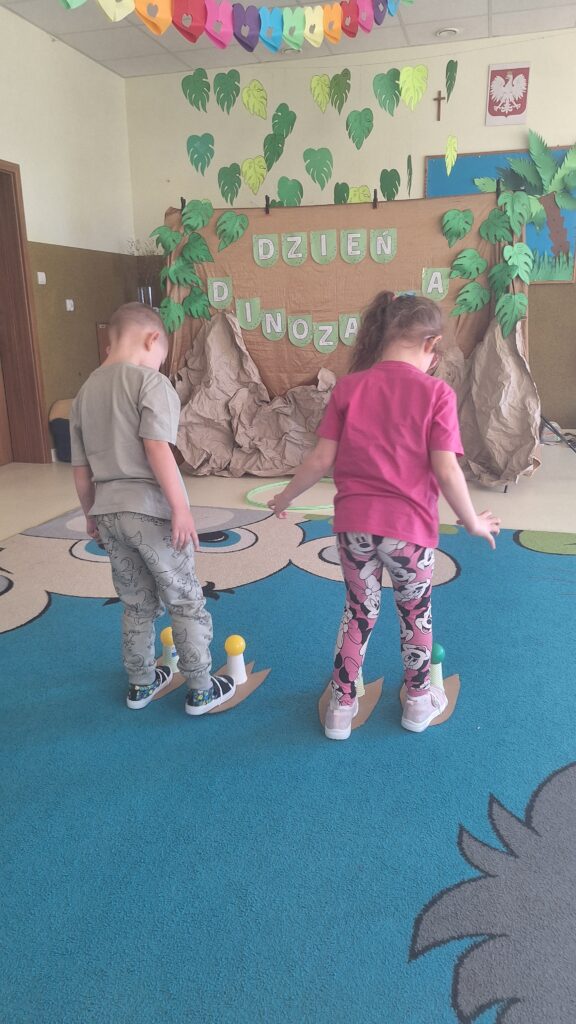 Dzień Dinozaura- grupa Żyrafki