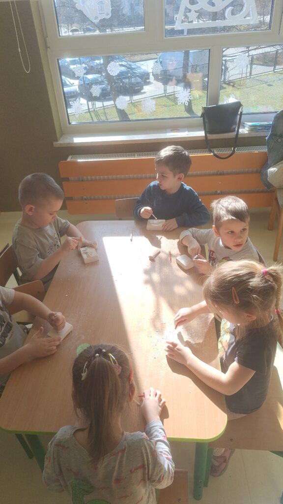 Dzień Dinozaura- grupa Żyrafki