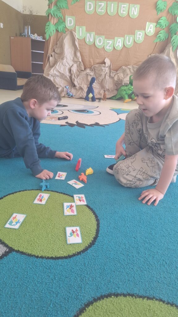 Dzień Dinozaura- grupa Żyrafki