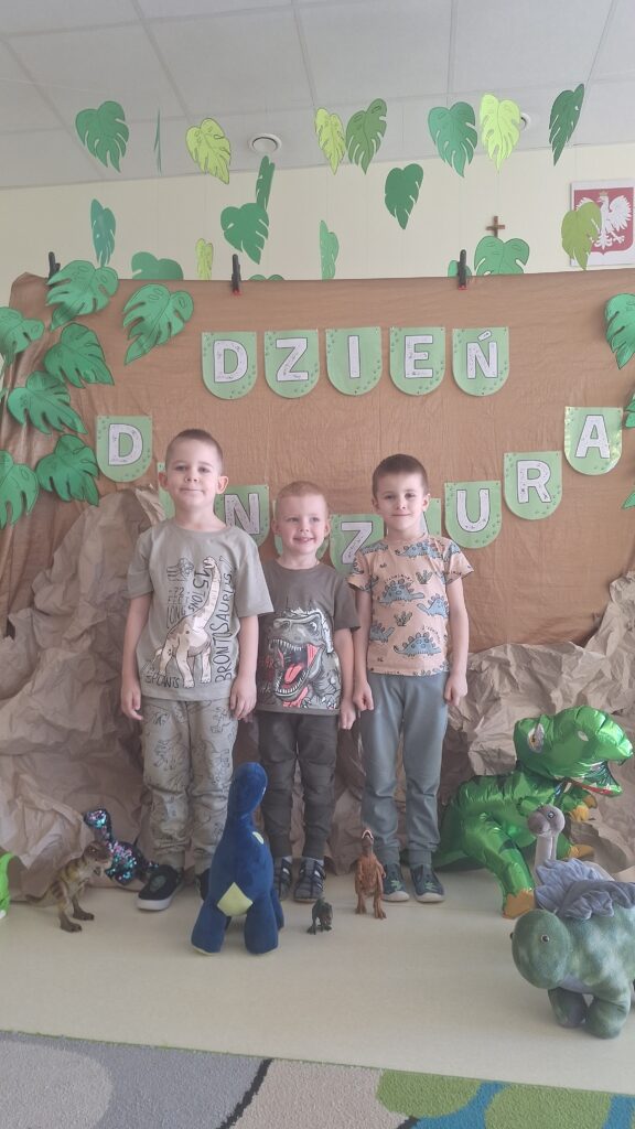 Dzień Dinozaura- grupa Żyrafki