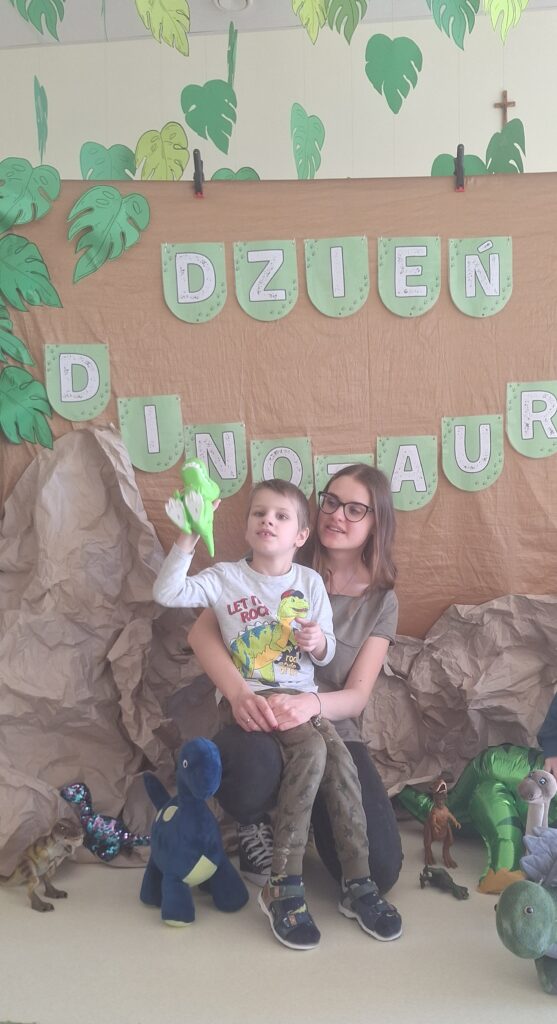 Dzień Dinozaura- grupa Żyrafki