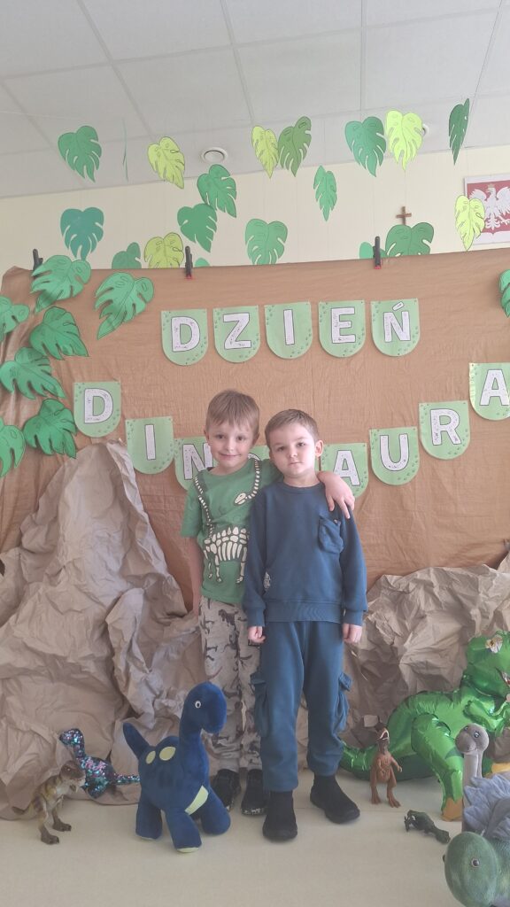 Dzień Dinozaura- grupa Żyrafki