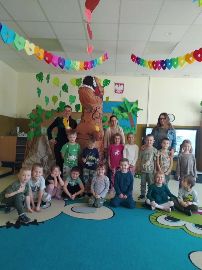 Dzień Dinozaura- grupa Żyrafki