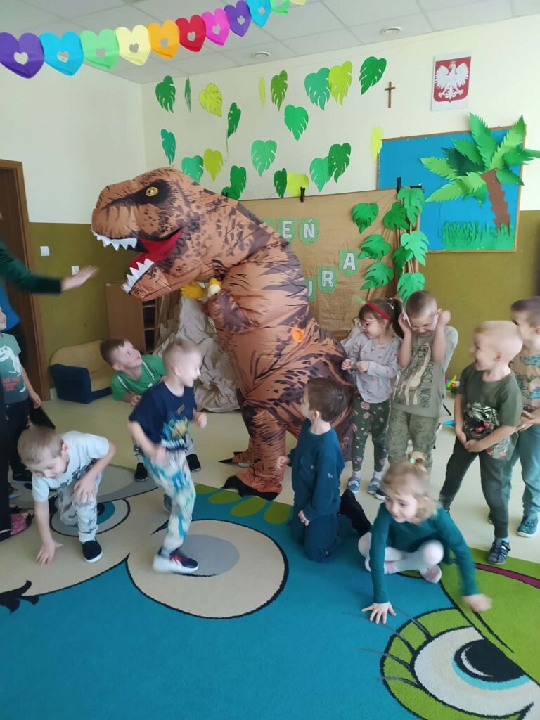 Dzień Dinozaura- grupa Żyrafki