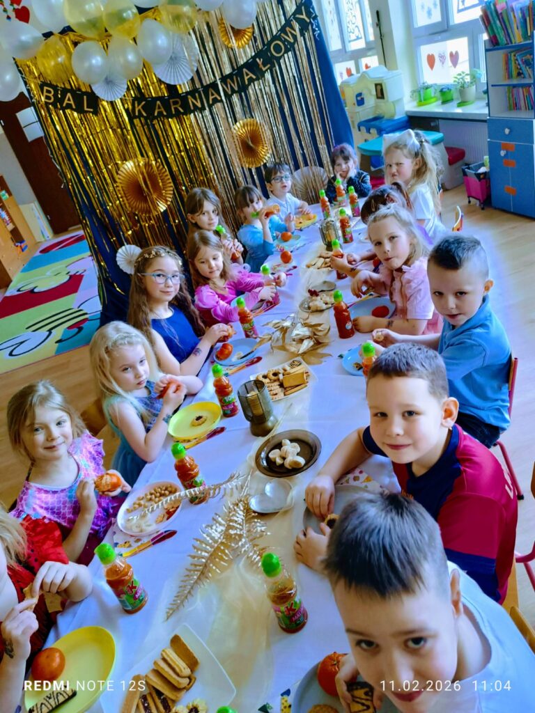 Bal Karnawałowy w grupie "Motylki".