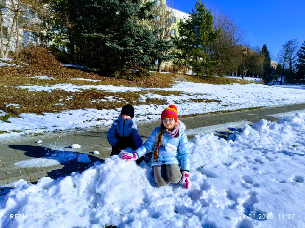 Aktywne ferie w grupach „Motylki” i „Pszczółki”.