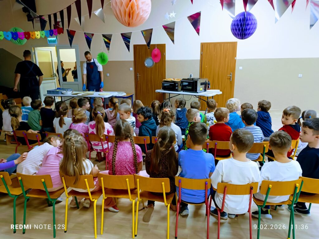 Dzień Pizzy w grupie "Motylki".