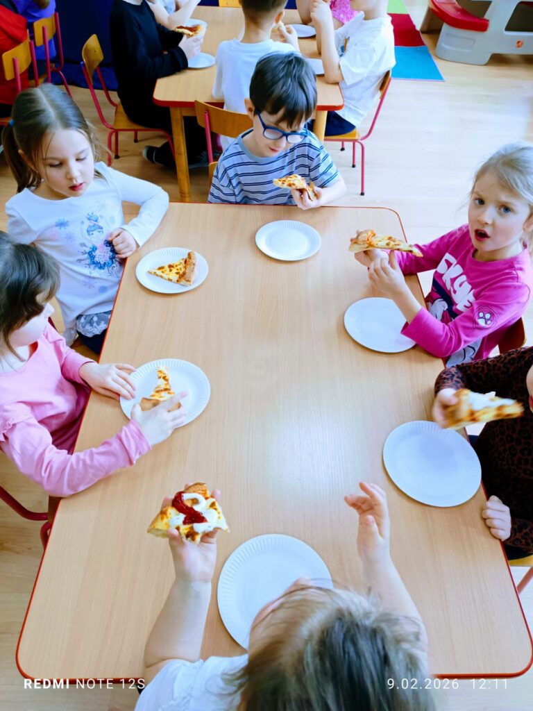 Dzień Pizzy w grupie "Motylki".