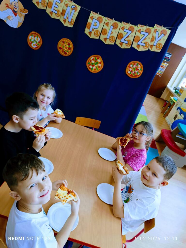 Dzień Pizzy w grupie "Motylki".