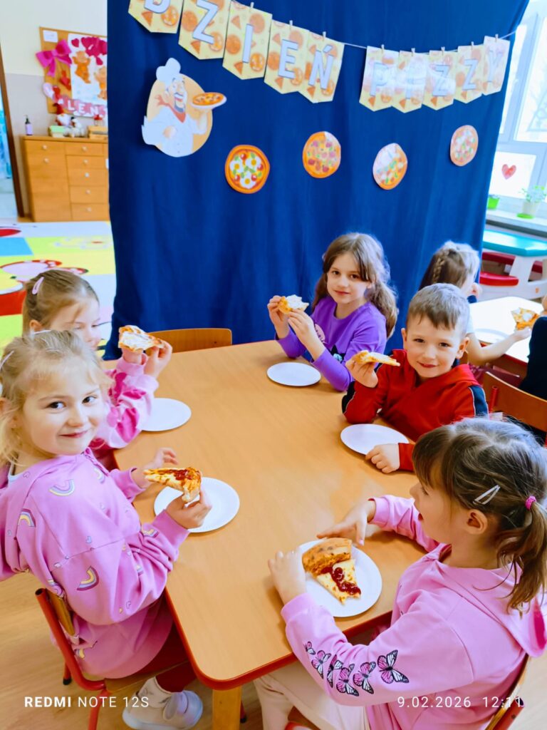 Dzień Pizzy w grupie "Motylki".