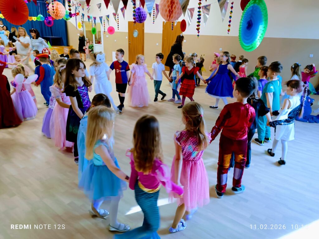 Bal Karnawałowy w grupie "Motylki".