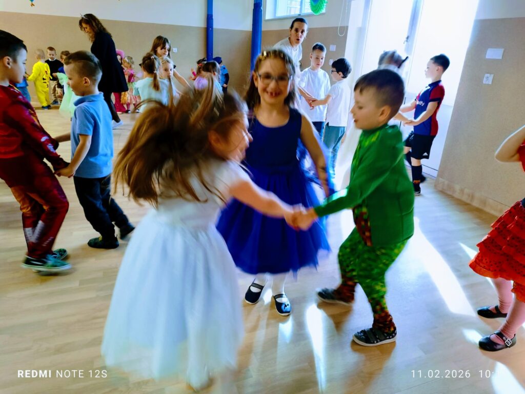 Bal Karnawałowy w grupie "Motylki".