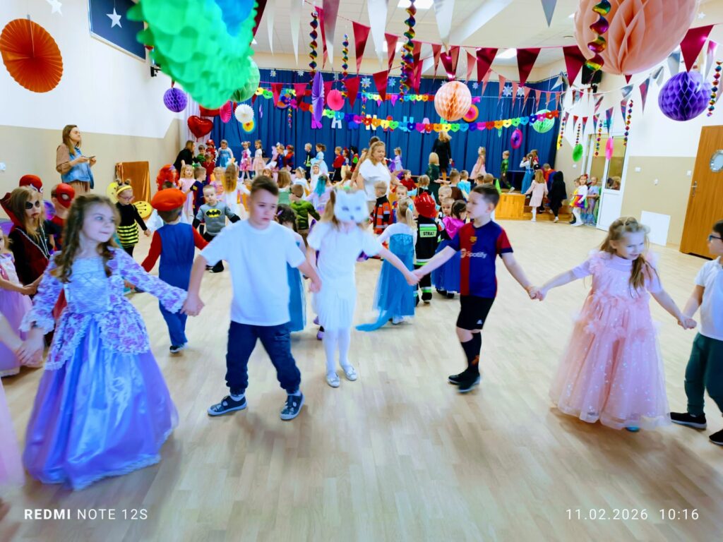 Bal Karnawałowy w grupie "Motylki".