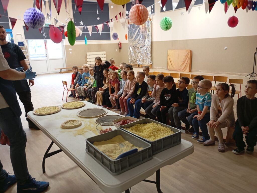 Dzień Pizzy w grupie "Pszczółki".