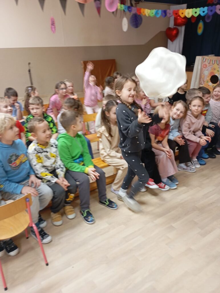 Dzień Pizzy w grupie "Pszczółki".